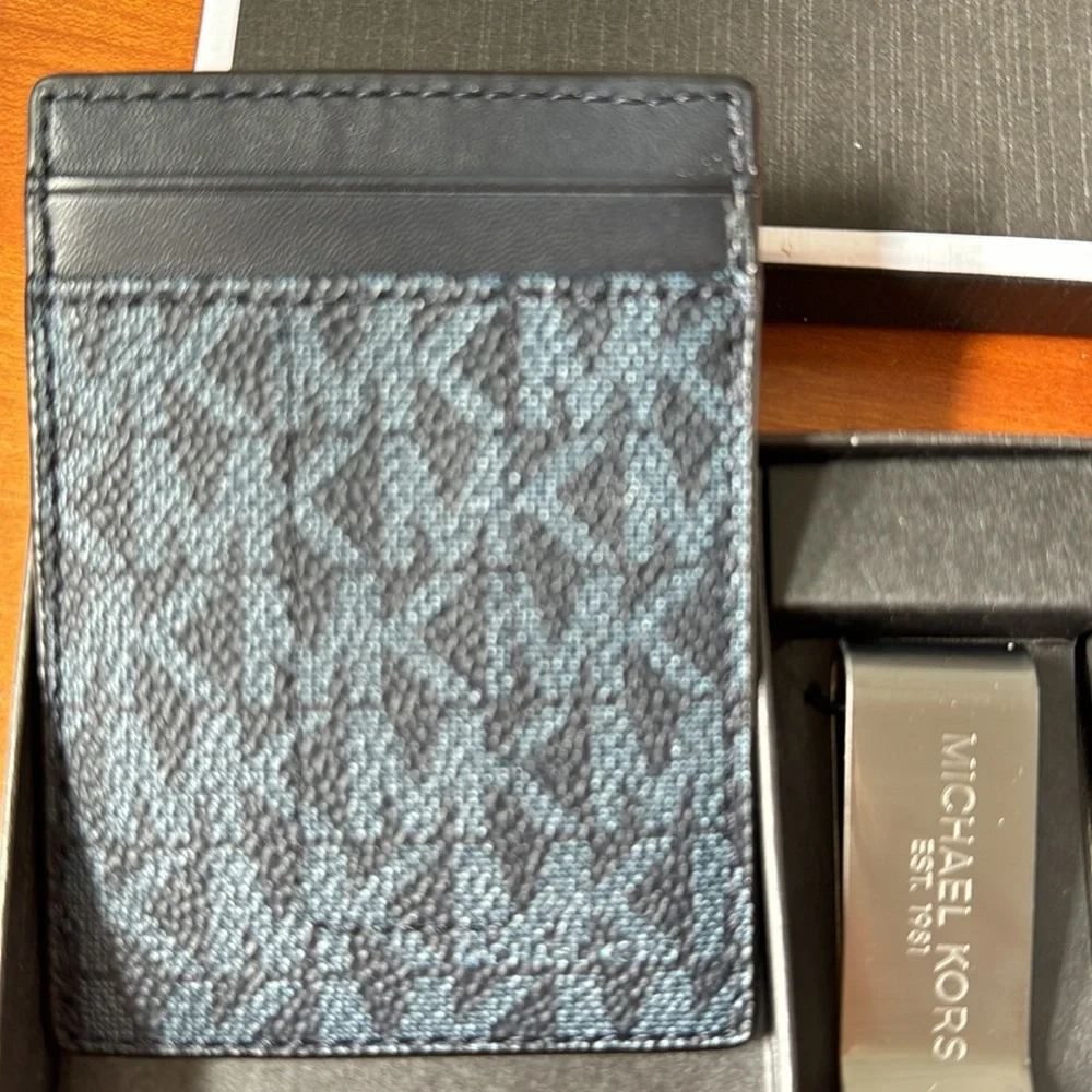Michael Kors credit card holder and money clip